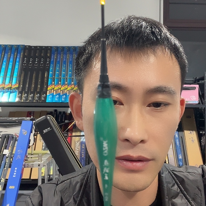 茅草闪电垂钓装备2克左右随机