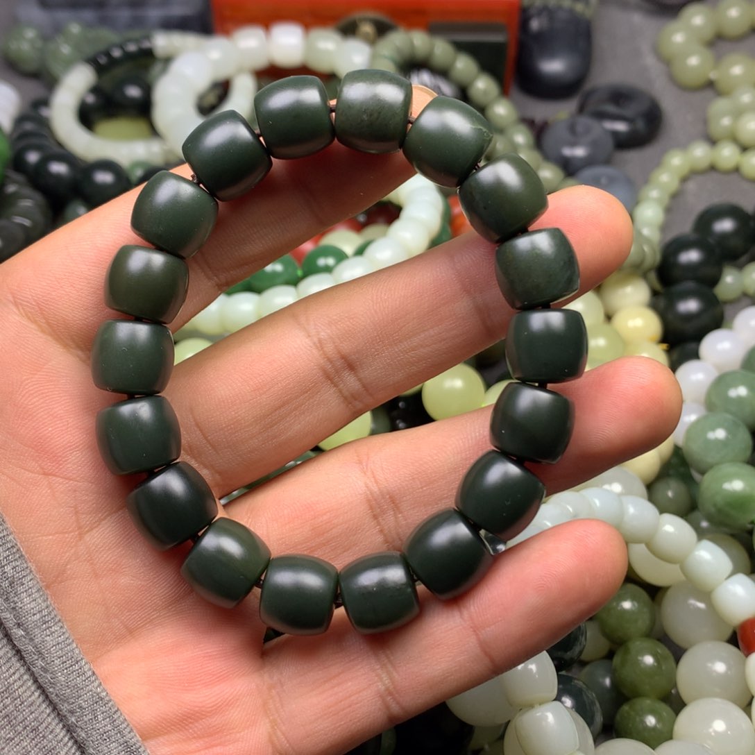 和田玉手链未镶嵌