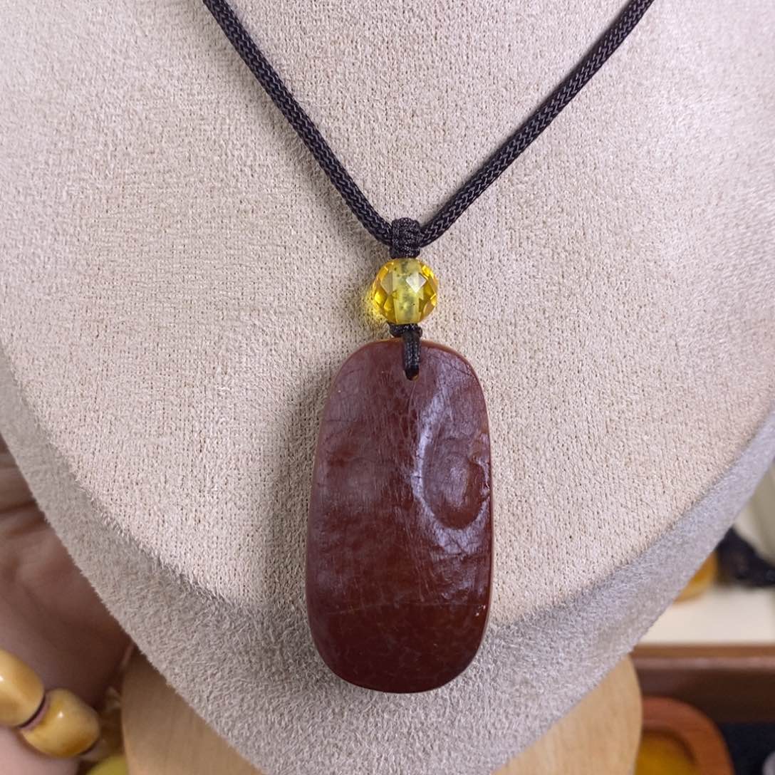 蜜蜡裸石未镶嵌大漠