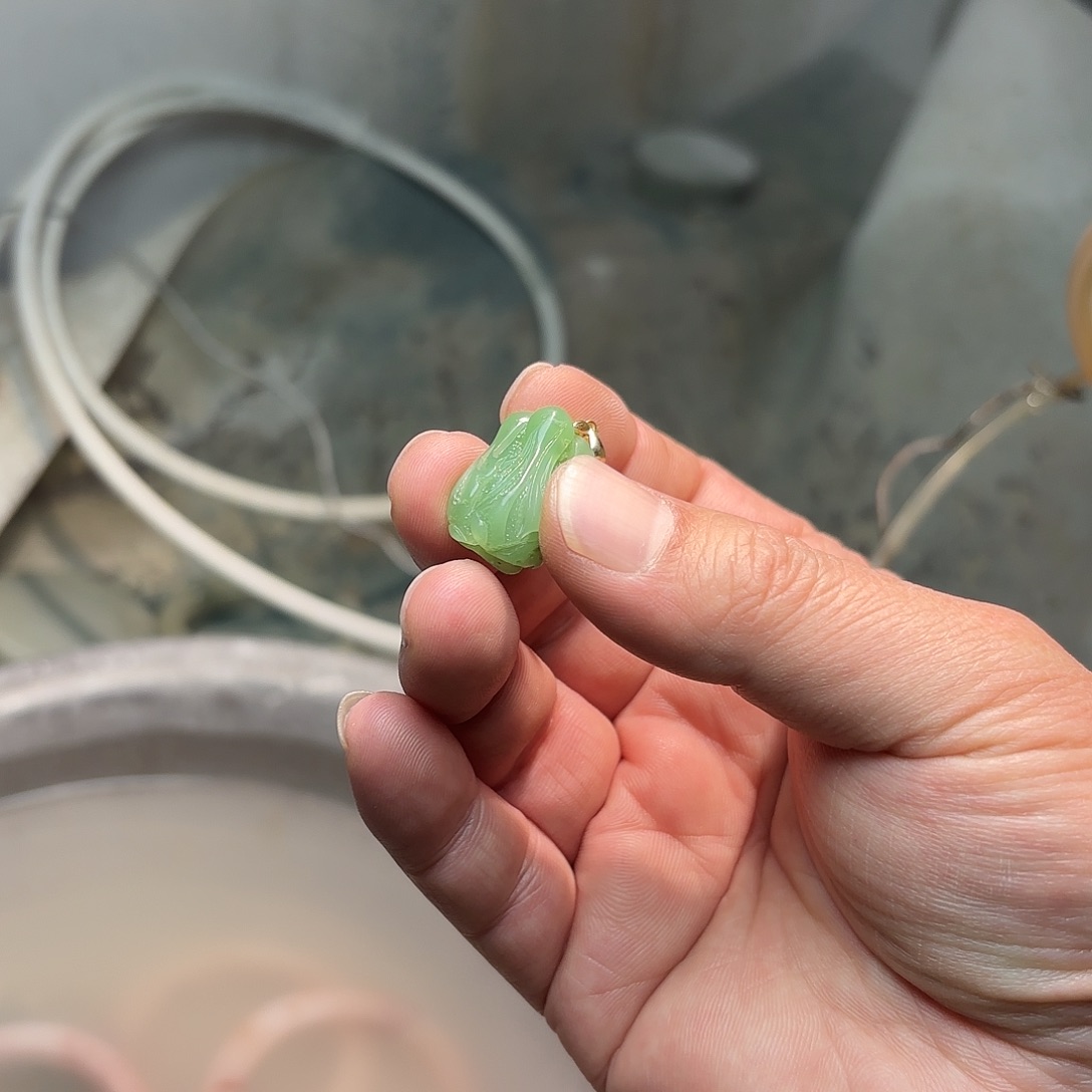 辞***。和田玉（糖玉）银S925镶嵌颈饰