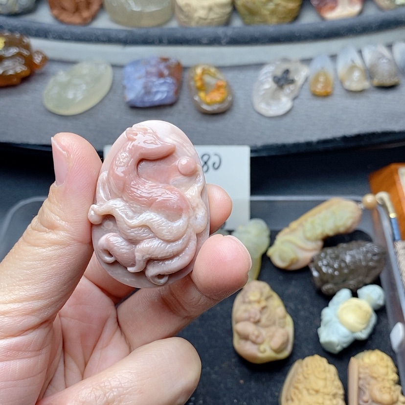 【闪购商品】定制石英质玉吊坠未镶嵌