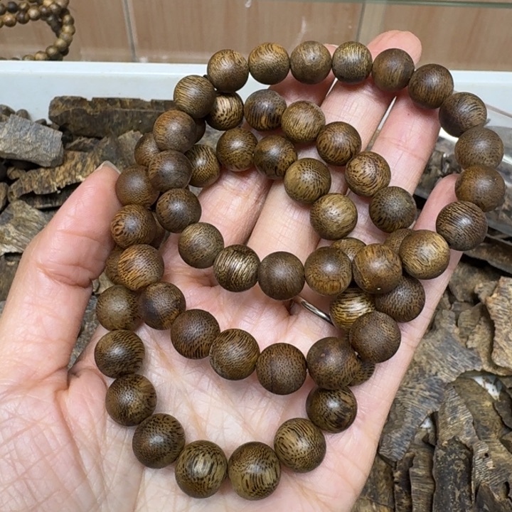 沉香手串乌身圆圆多样性发货1