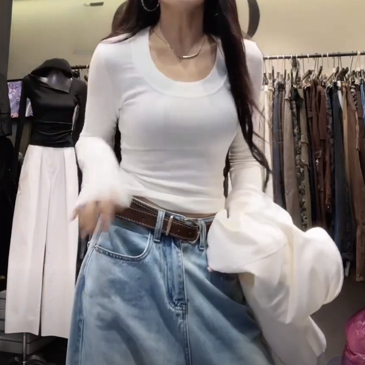 纯欲风性感ins设计感长袖T恤女2025新款秋季显瘦时尚百搭打底上衣