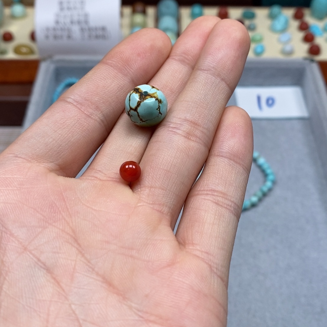 南红玛瑙配饰未镶嵌