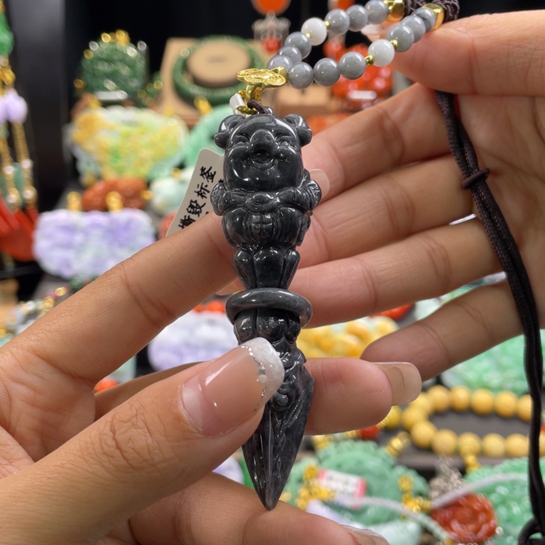 翡翠颈饰未镶嵌代编织