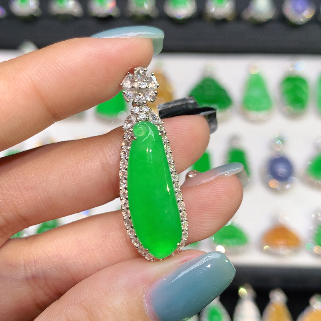 翡翠18K金镶嵌吊坠(不含链)