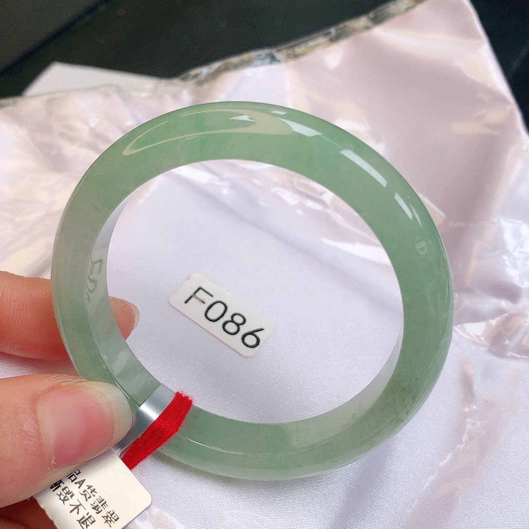 【闪购商品】翡翠手镯未镶嵌缅甸天然a货翡翠