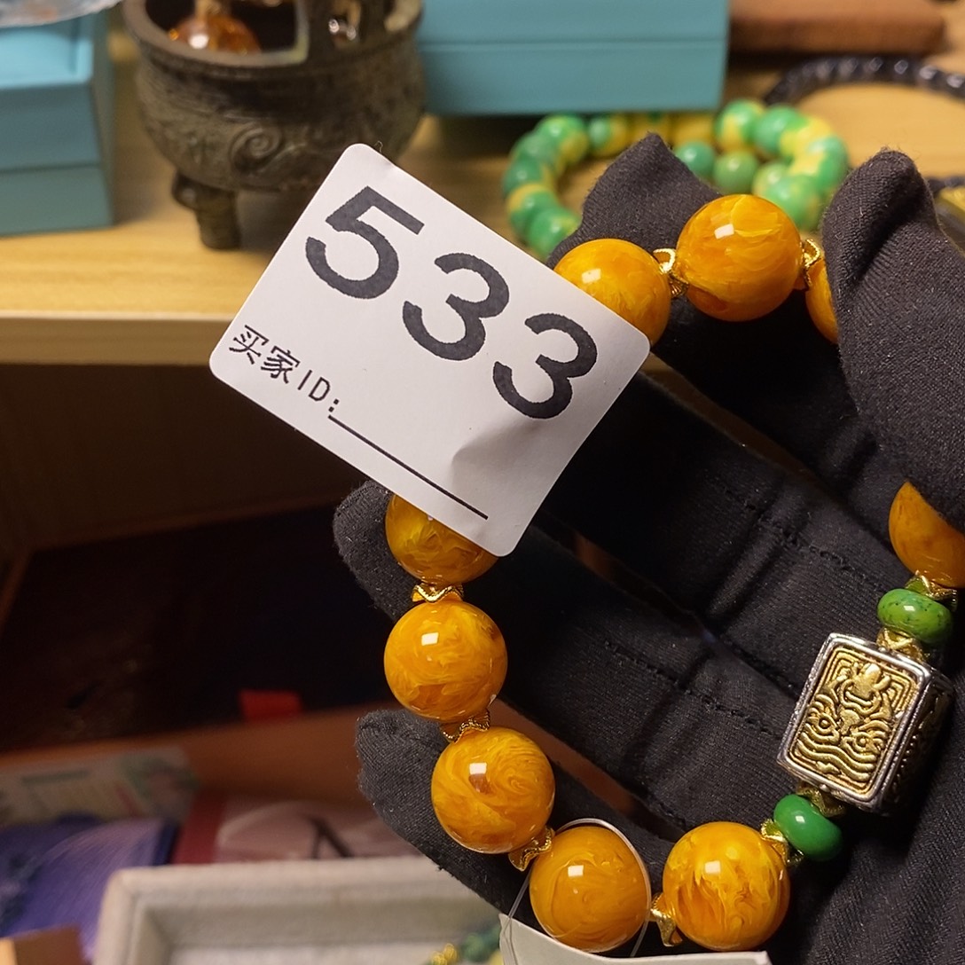 缪***缪Dfghhjjjjjurrfbb533