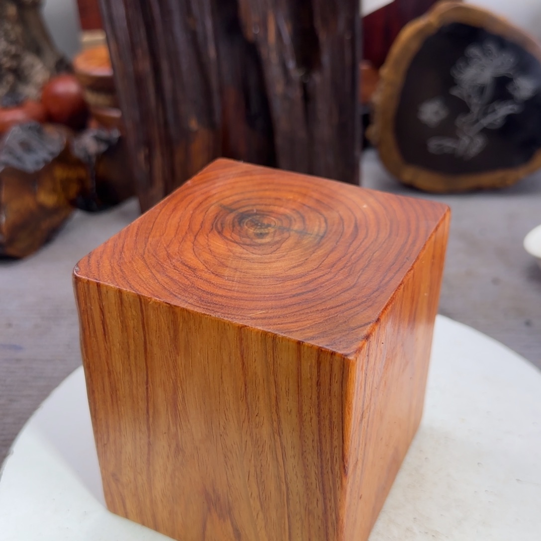 大果紫檀（缅甸花梨）云*刻