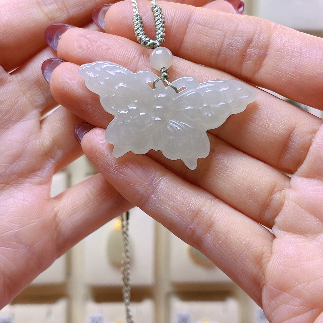 和田玉吊坠(赠链)未镶嵌笨*丫