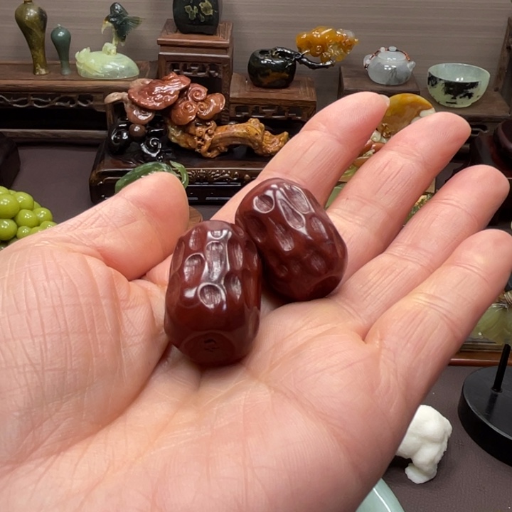 戈***丹蛇纹石玉未镶嵌天然岫玉