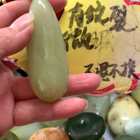 蛇纹石玉未镶嵌手把件