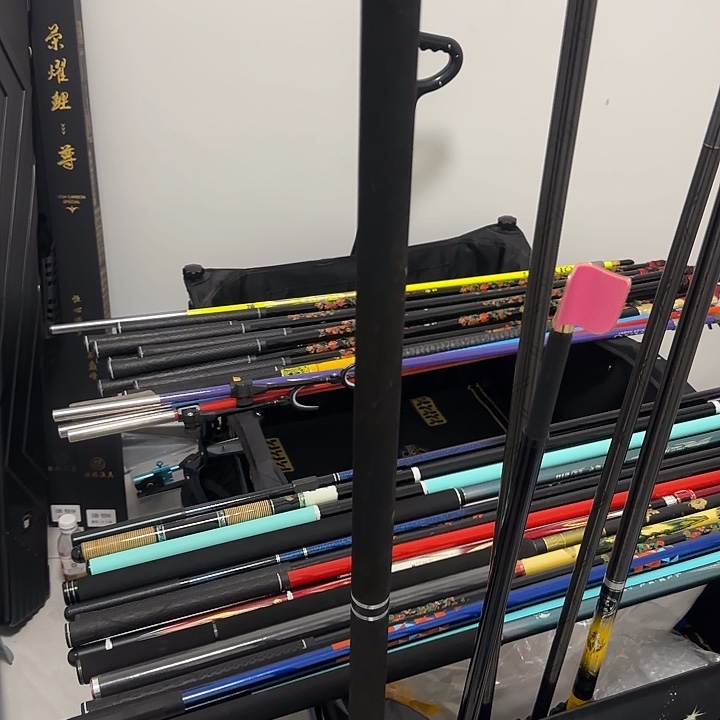 2.1纯黑色抄网杆一根