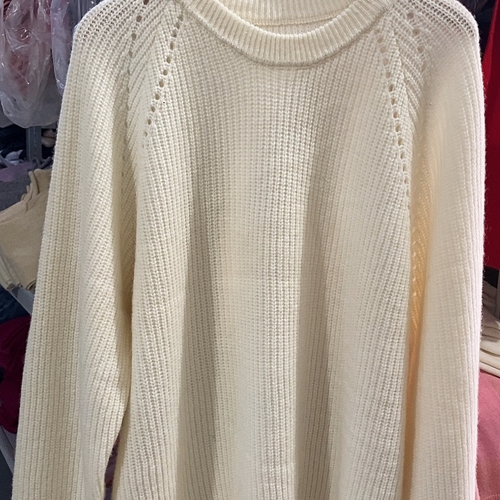 纯美丽诺羊毛元宝针白色圆领
