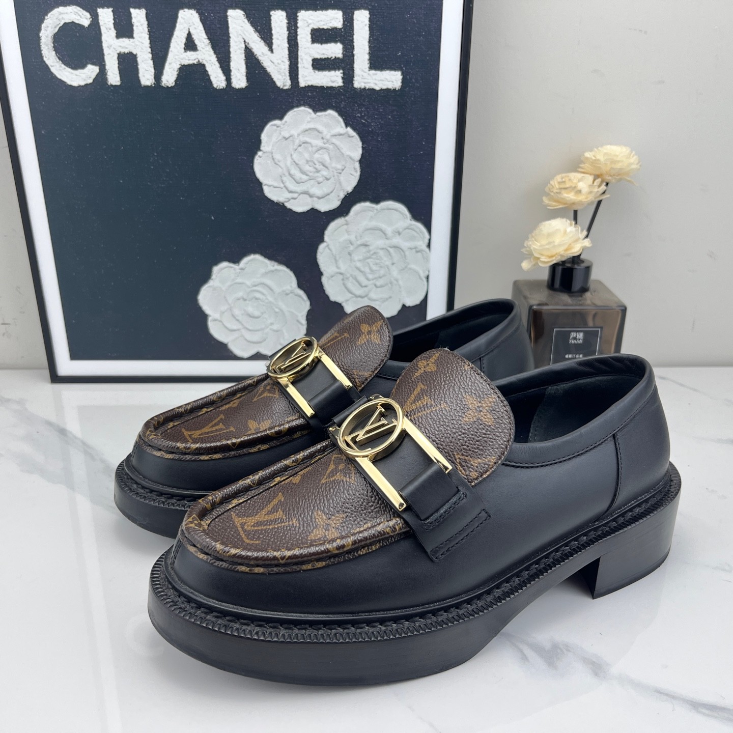 99新 LouisVuitton/路易威登 lv Academy 37码乐福鞋 /jm01742