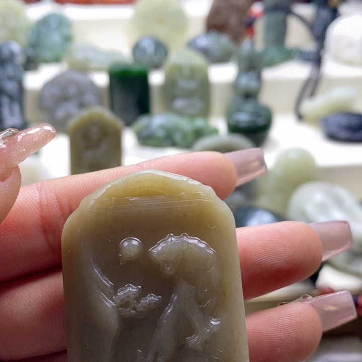 和田玉颈饰未镶嵌