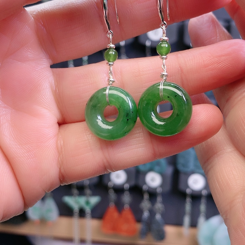 【闪购商品】和田玉耳饰银S925镶嵌精美