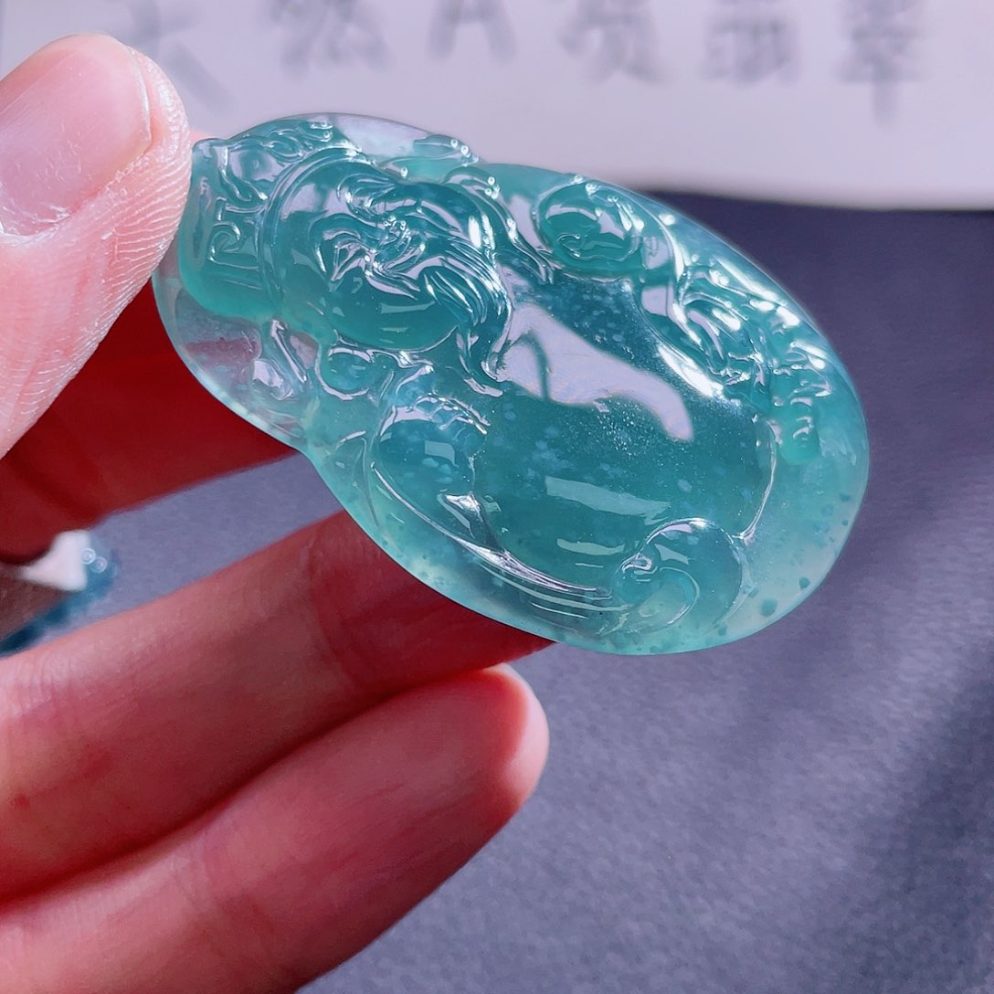 翡翠颈饰未镶嵌888888888
