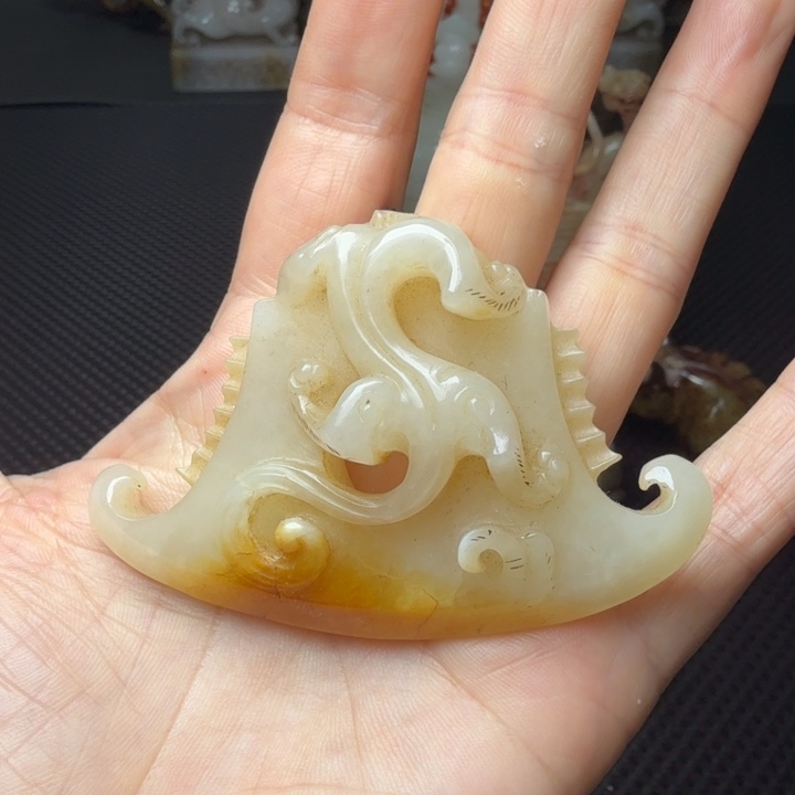 张***手古玉老玉收藏珍品把件