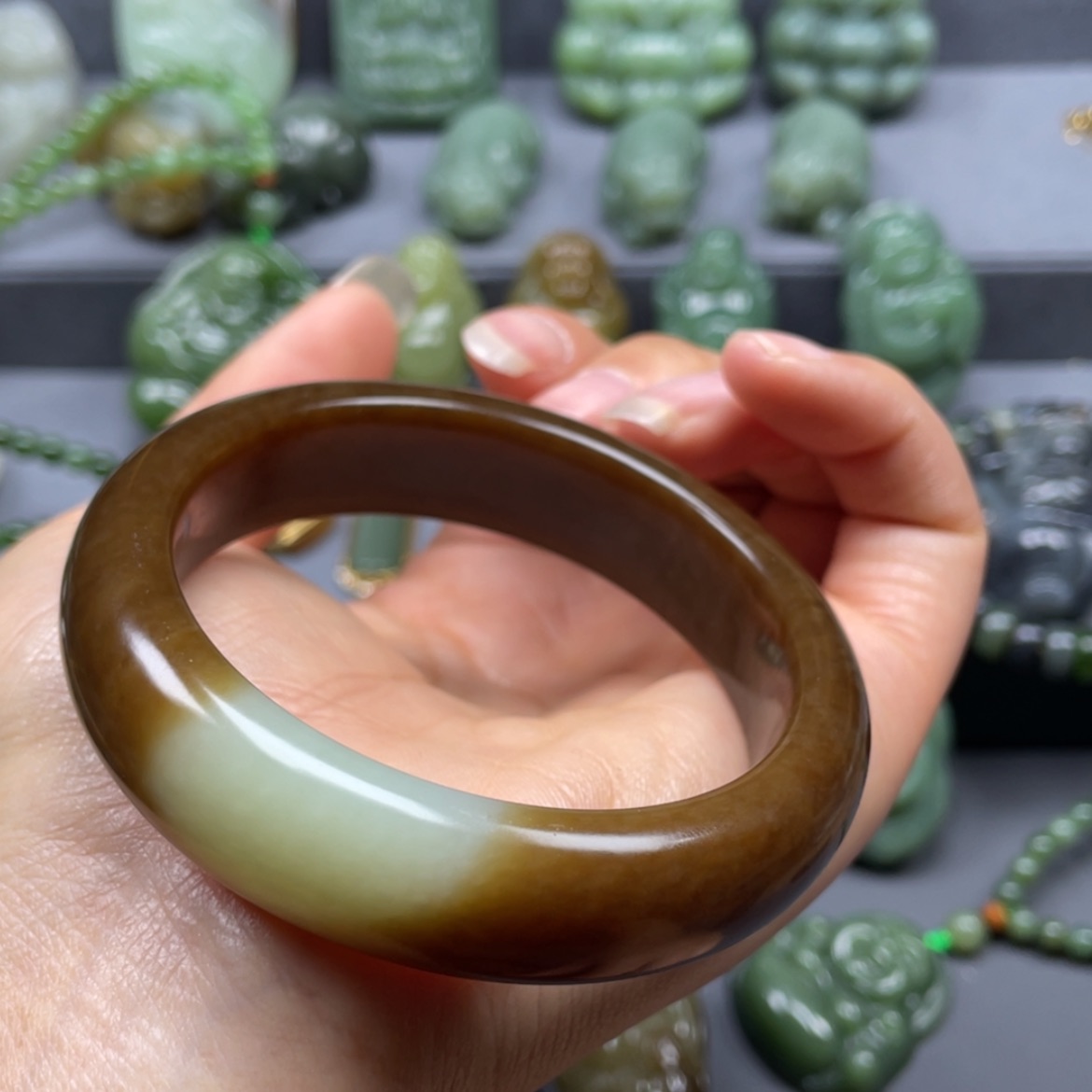 【闪购商品】和田玉手镯57.8未镶嵌