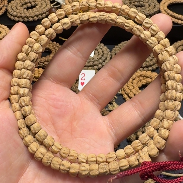 柏香籽/百香籽吊坠粉皮方块龙脊多棱