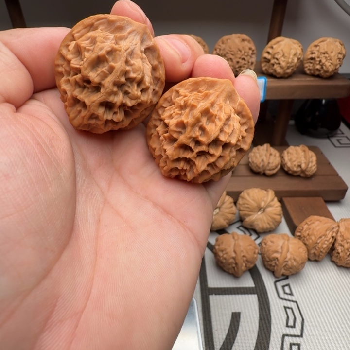 H***u文玩核桃把件核桃