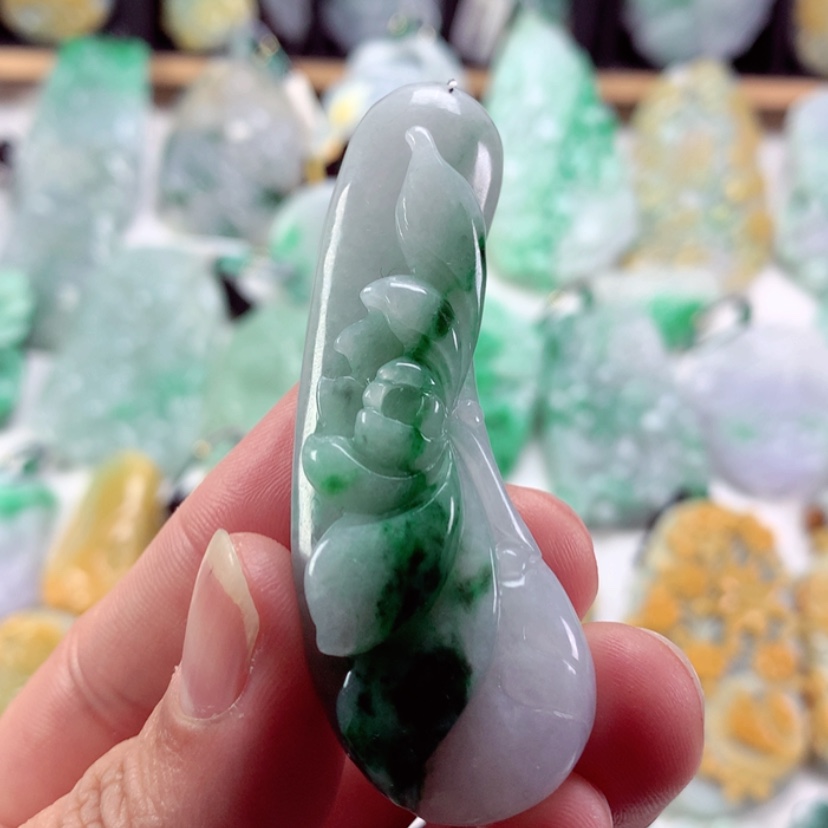 【闪购商品】翡翠吊坠(不含链)未镶嵌