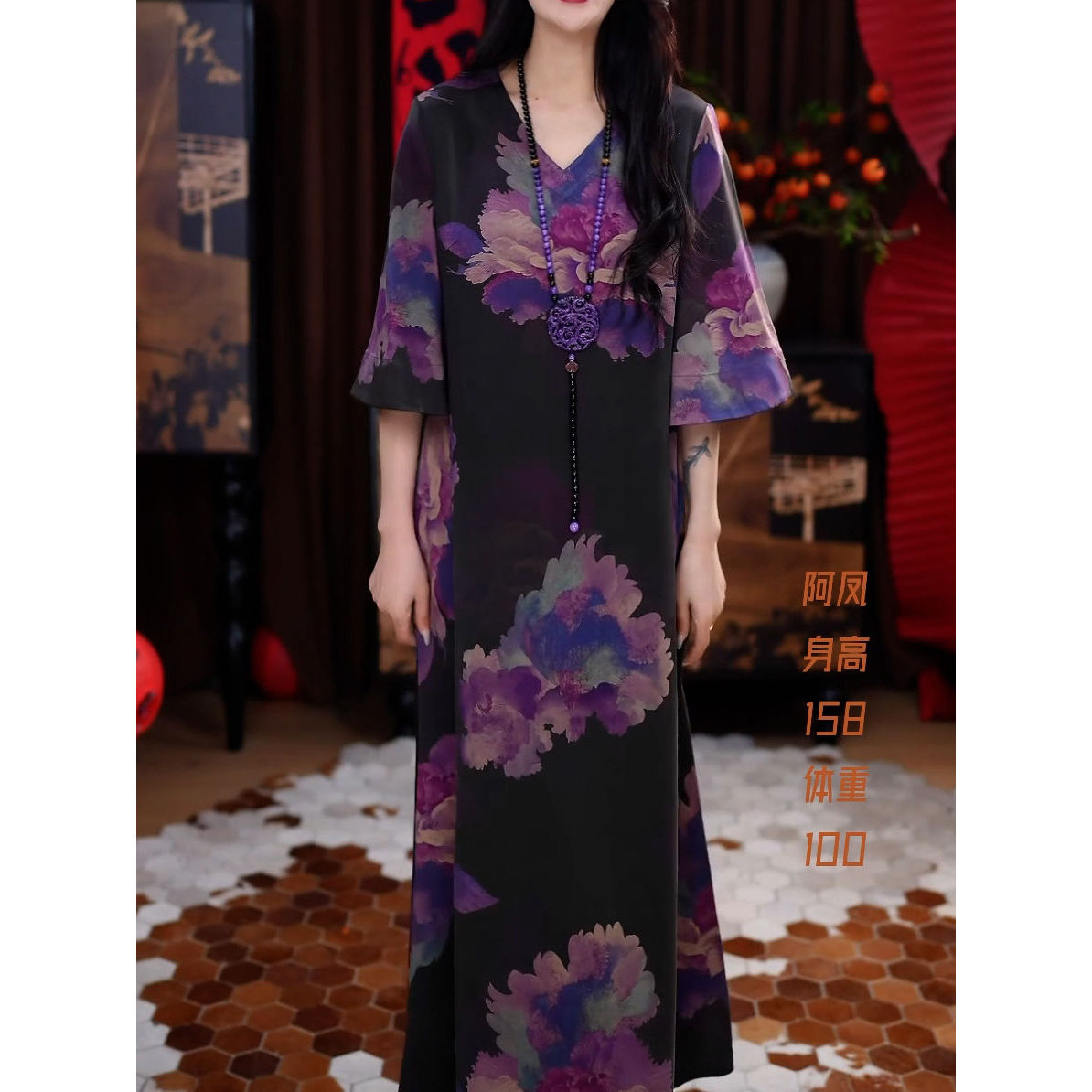 高档时尚复古印花连衣裙2025夏季新款阔太太宽松显瘦过膝大码长裙