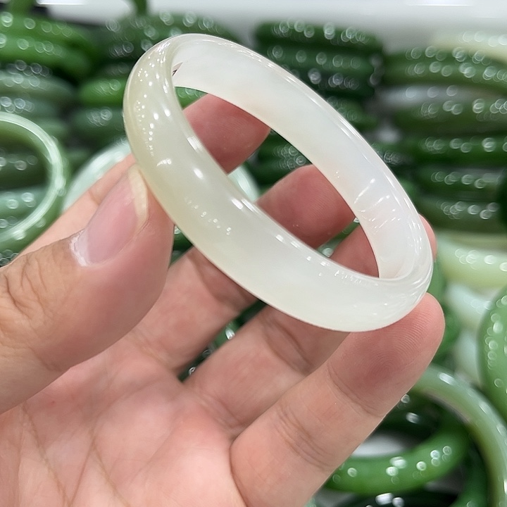 和田玉未镶嵌手镯53.5～1