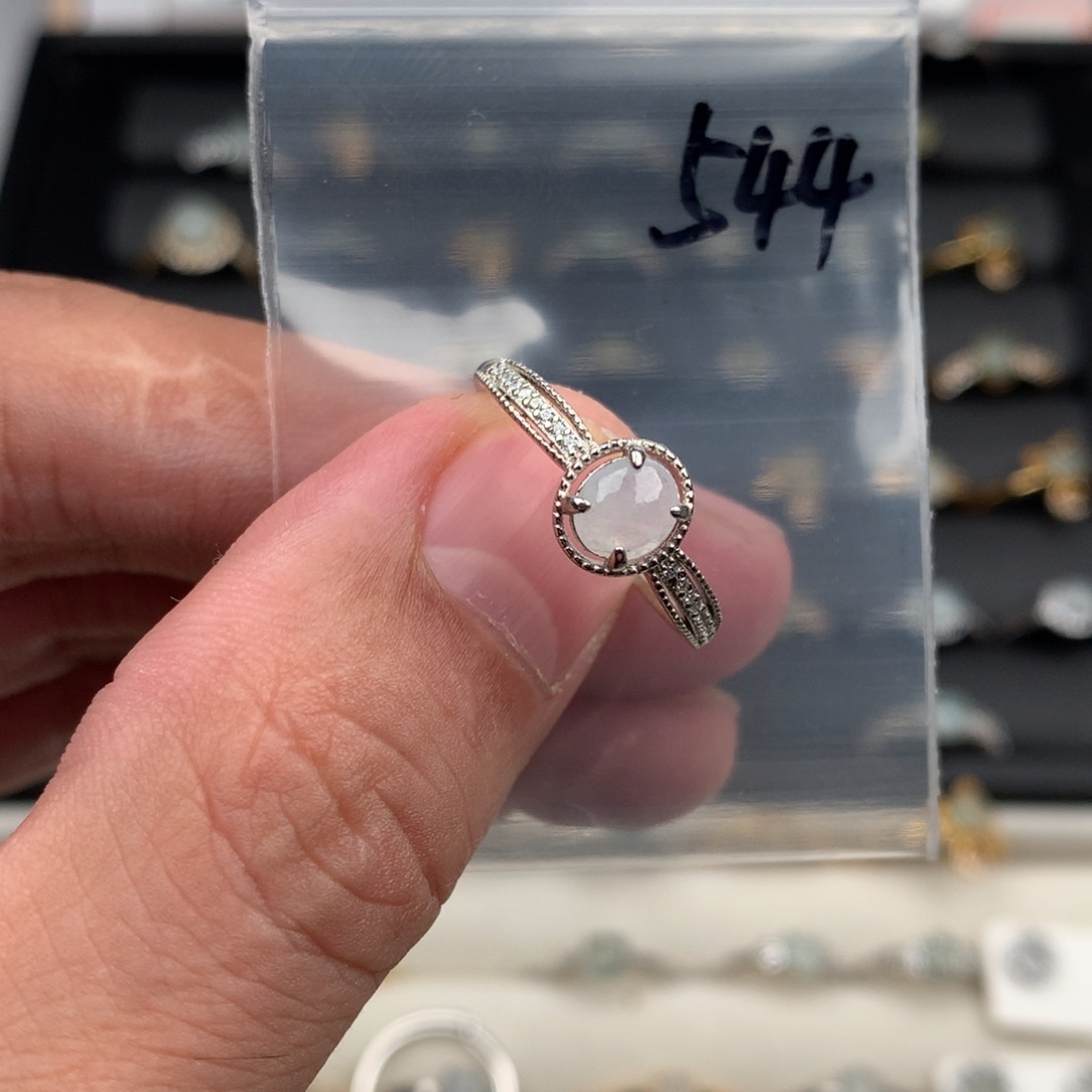 翡翠未镶嵌戒圈544