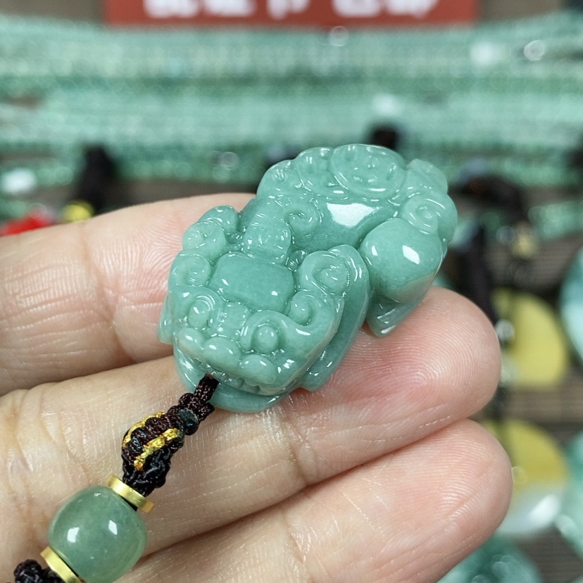 【闪购商品】翡翠颈饰未镶嵌玉吊坠翡翠玉四钱貔貅吊坠小款