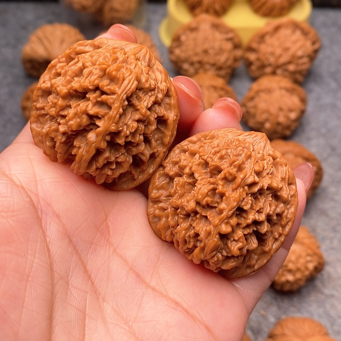 文玩核桃把件精品满天星40