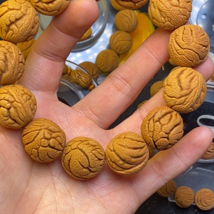 桃核吊坠秦岭龙纹桃核20尺寸