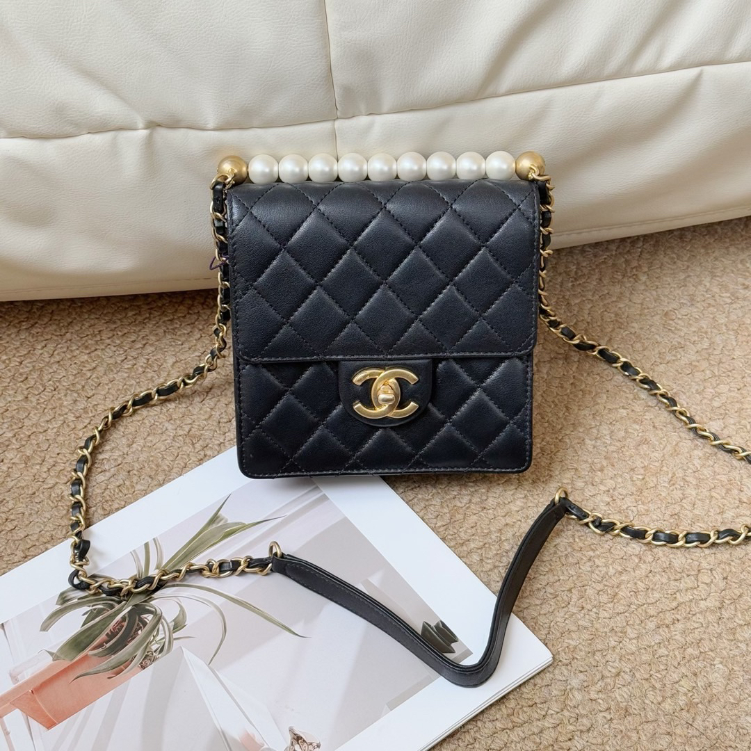 95新 Chanel/香奈儿 Chanel 黑金 牛皮 珍珠口盖包/617927187