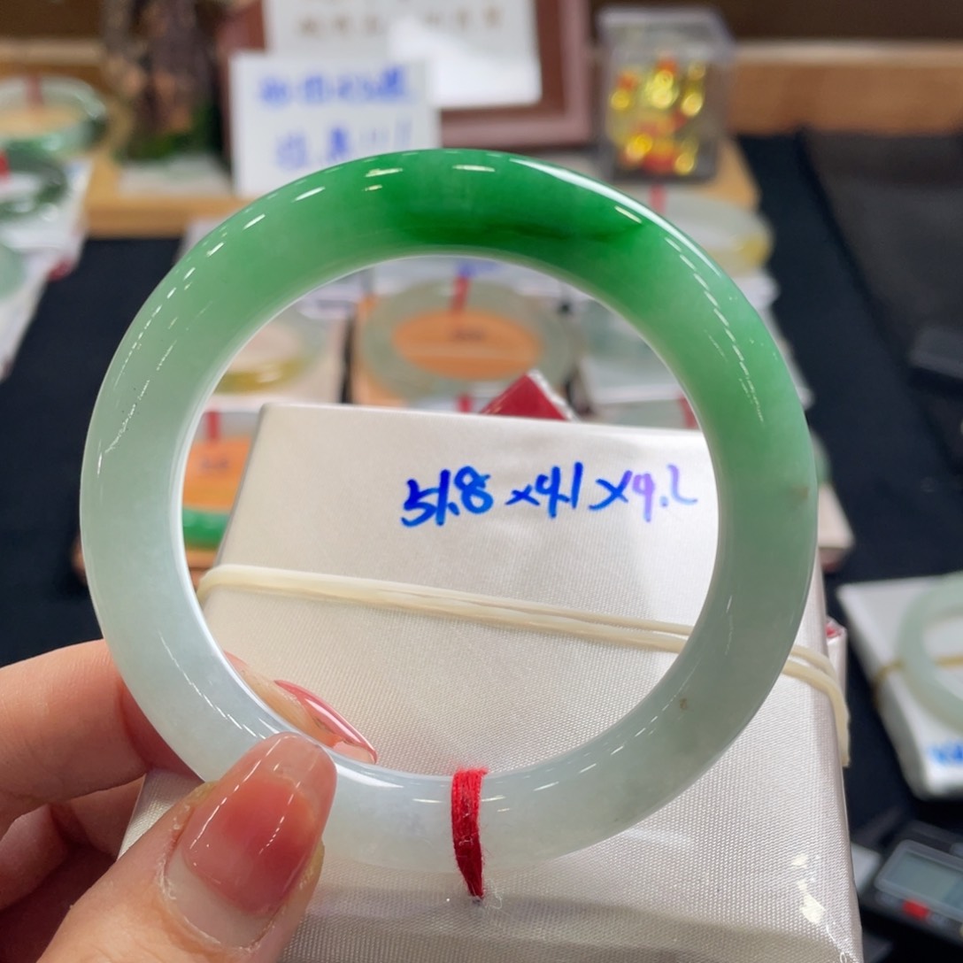 翡翠手镯未镶嵌51.8天然A货