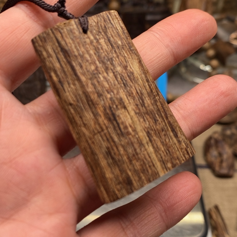 【闪购商品】沉香碎屑沉香金边