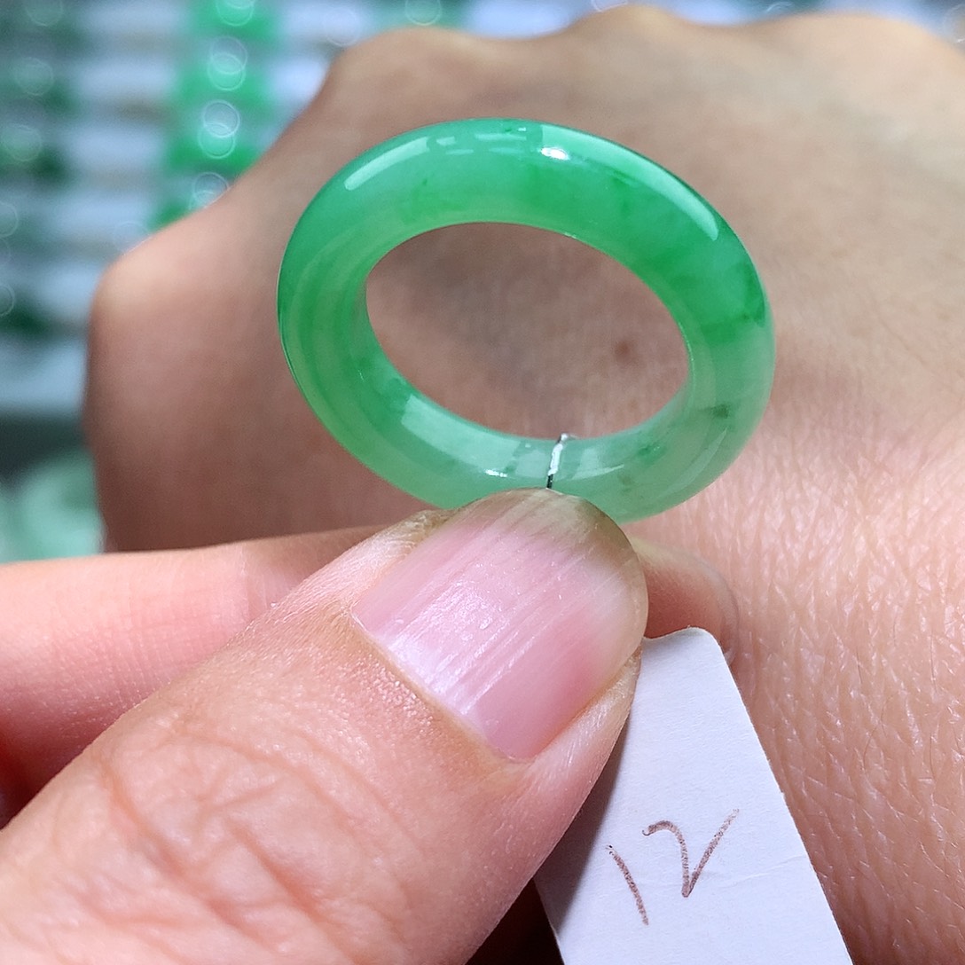 翡翠戒指未镶嵌12号