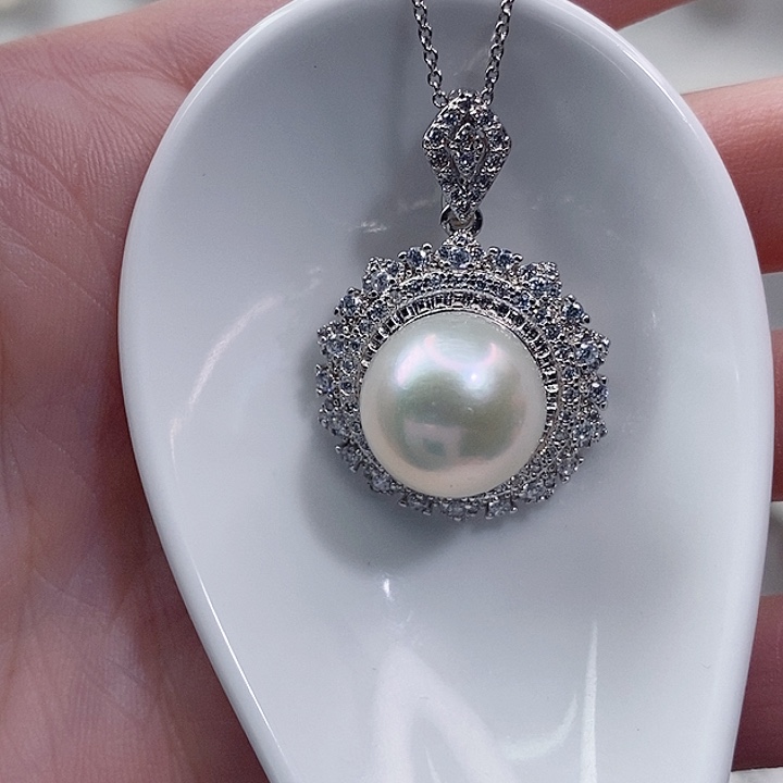 未镶嵌淡水珍珠颈饰A