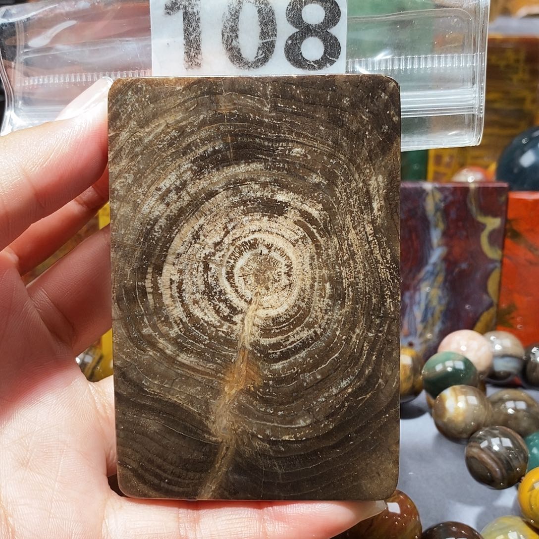 未镶嵌天然北票硅化玉吊坠硅化玉
