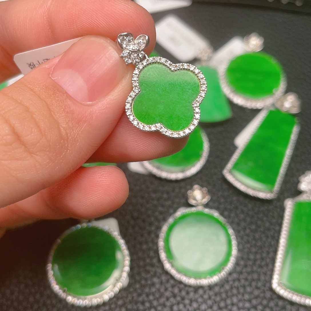 【闪购商品】翡翠吊坠(不含链)银S925镶嵌