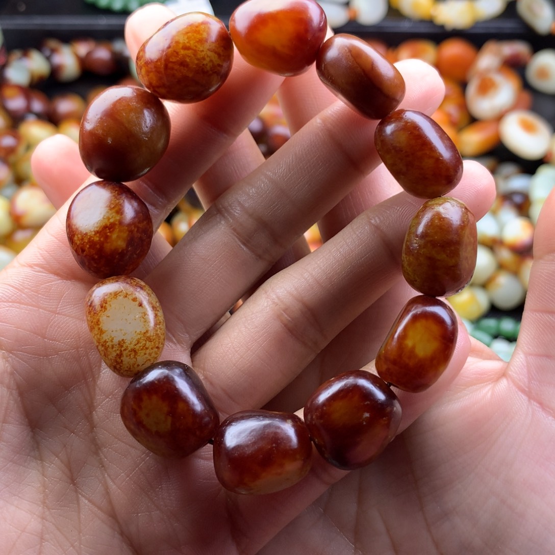 不***叭和田玉未镶嵌手链