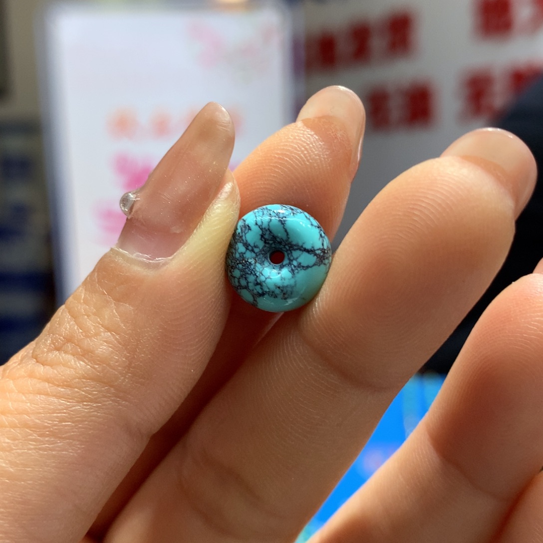 绿松石配饰未镶嵌