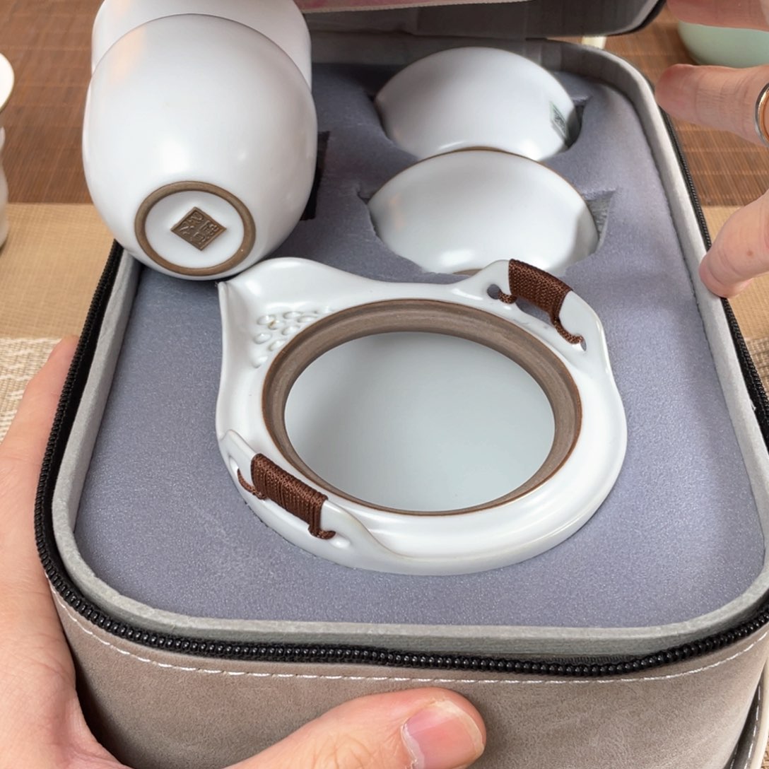 瓷片。。。。。。。。。。。。。。。。