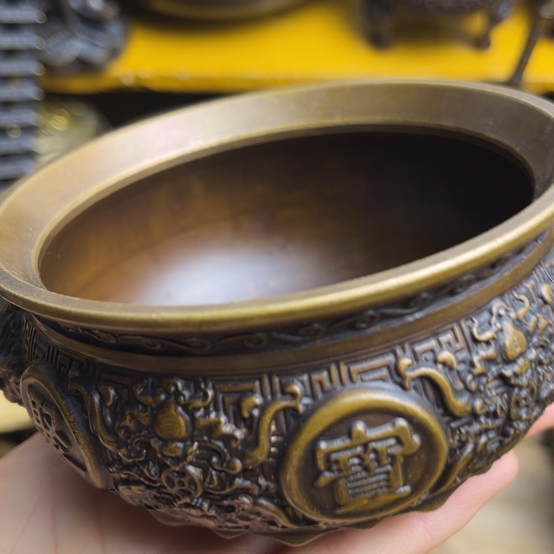 原矿风磨铜精美聚宝盆 