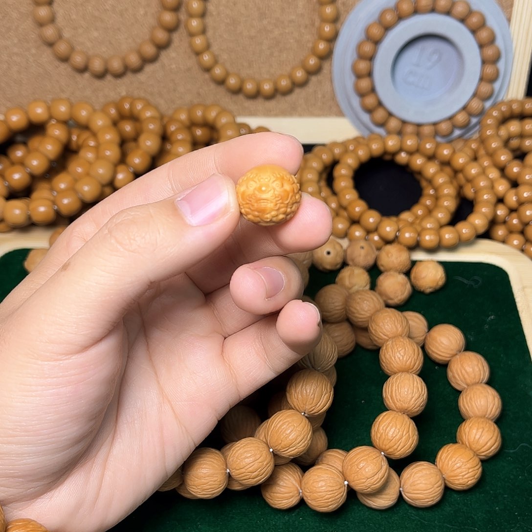 猴头核桃手串单珠雕刻