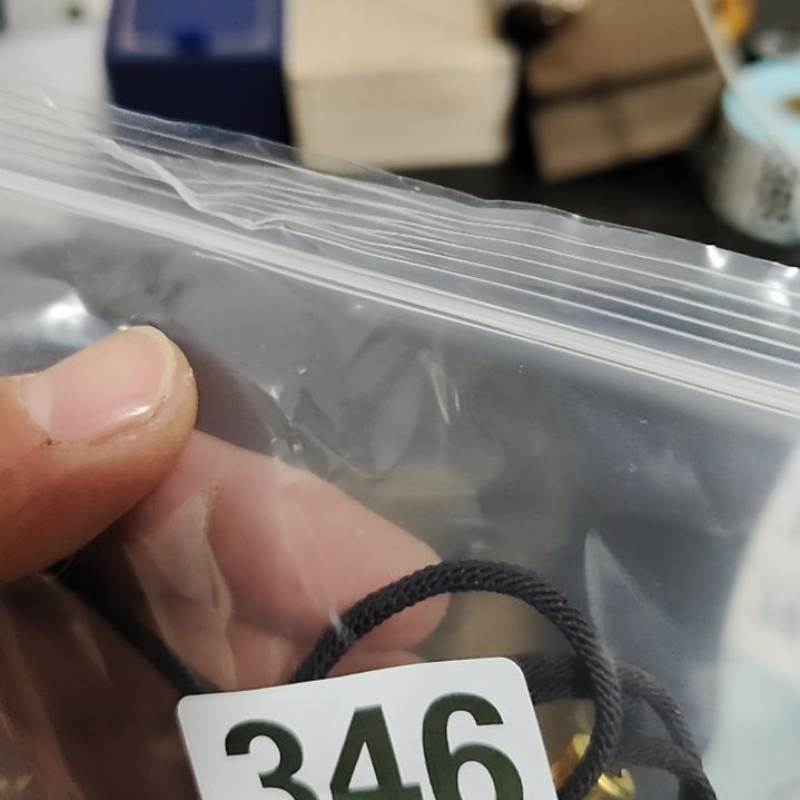 藝***房大叶紫檀（黑酸枝木类）