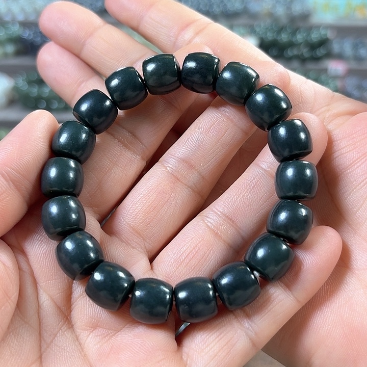 和田玉手链未镶嵌新疆沙枣青直切卡12