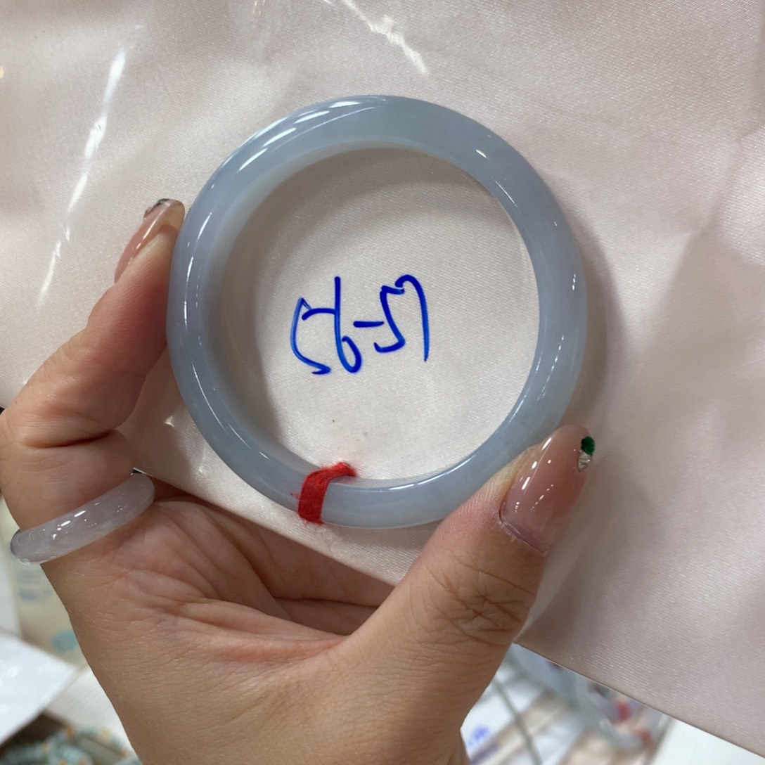 未镶嵌手镯翡翠48小时鉴赏