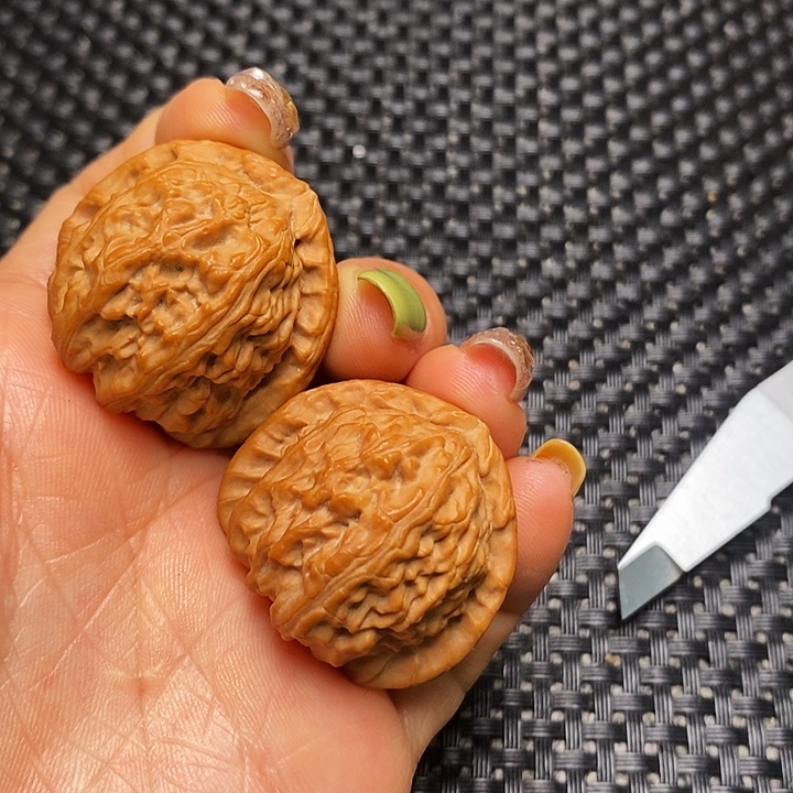 文玩核桃把件秦岭核桃