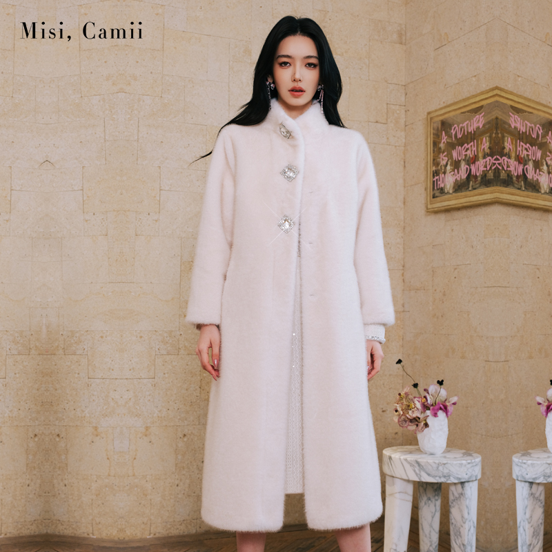 达人专属Misi,Camii2024秋冬新款女装方钻立领环保毛大衣长款外套